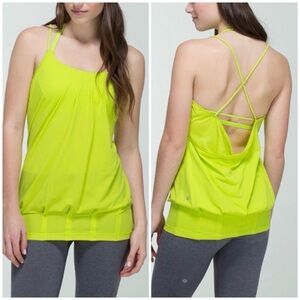 Lululemon Flow and Go Yoga Tank Top‎ Size 8 Neon Green Strappy Bubble Hem